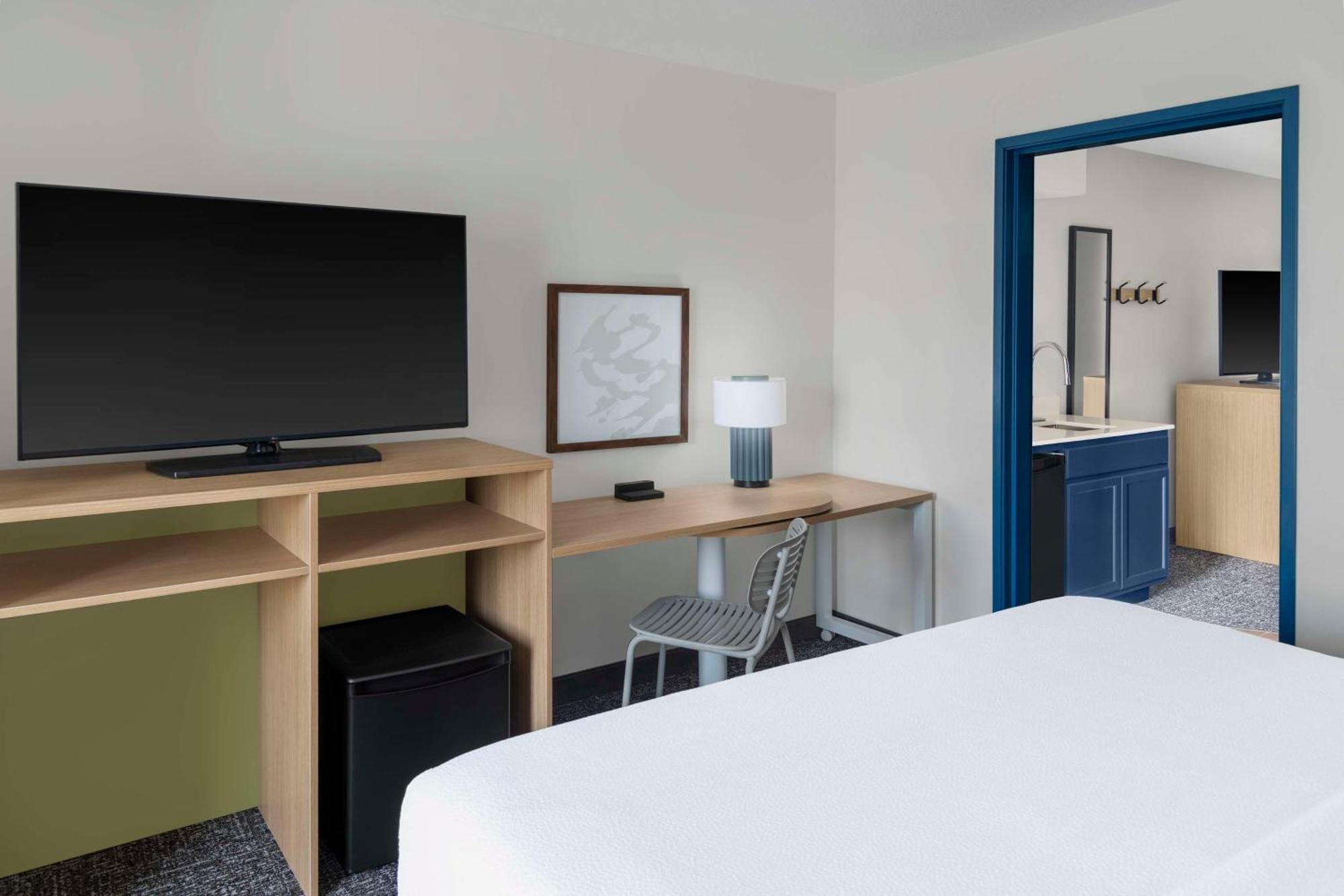 Spark By Hilton Lansing Eksteriør billede