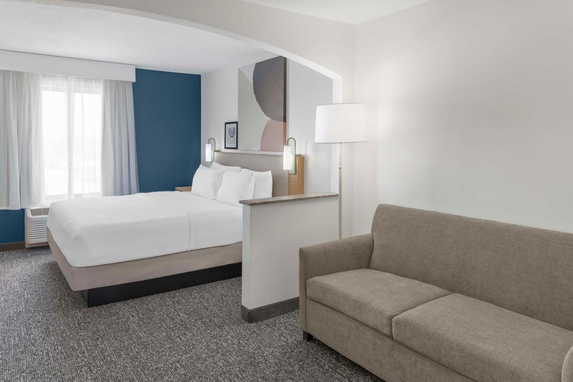 Spark By Hilton Lansing Eksteriør billede