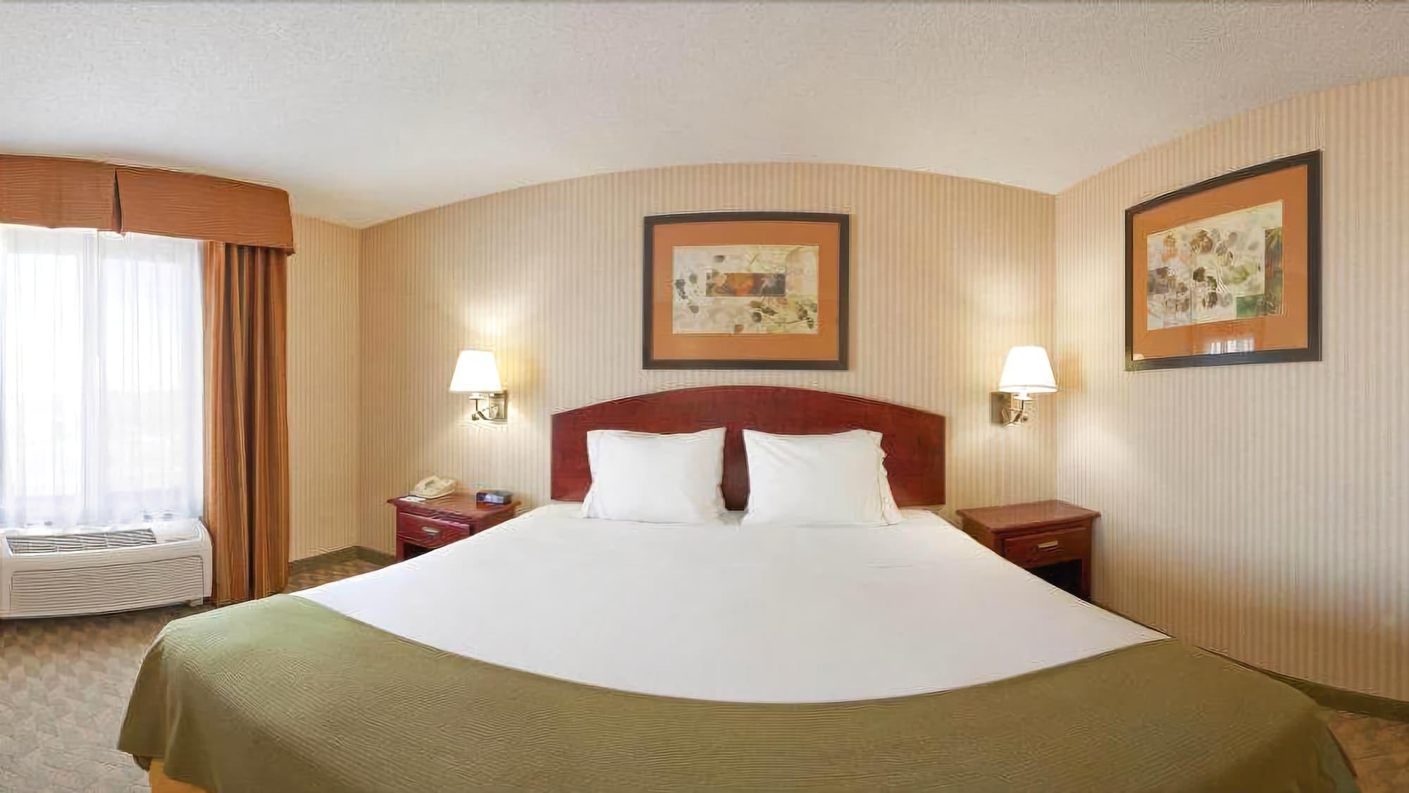 Spark By Hilton Lansing Eksteriør billede